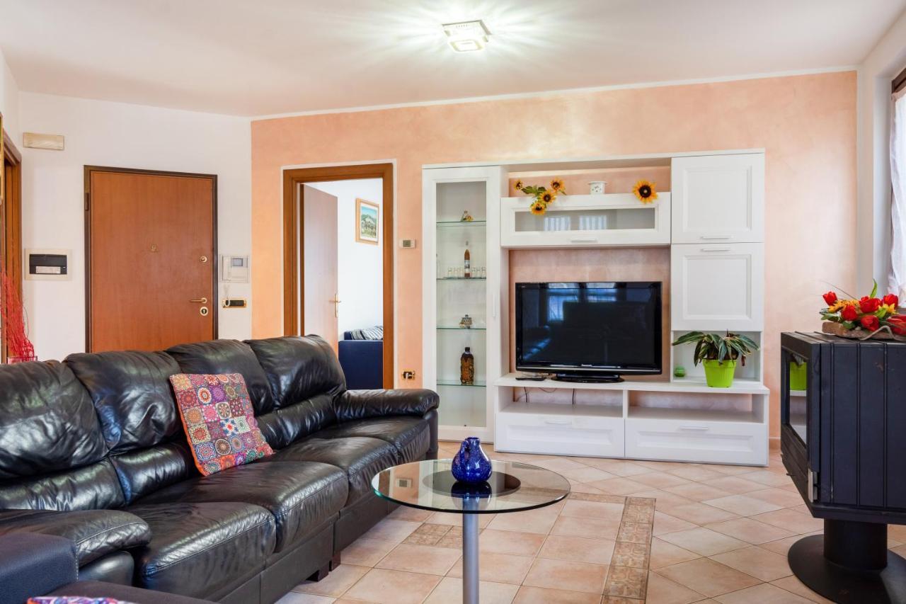 Casa Del Giardino Bright Apartment Bastia Umbra Kültér fotó