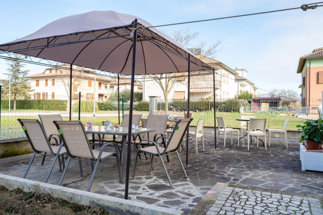 Casa Del Giardino Bright Apartment Bastia Umbra Kültér fotó